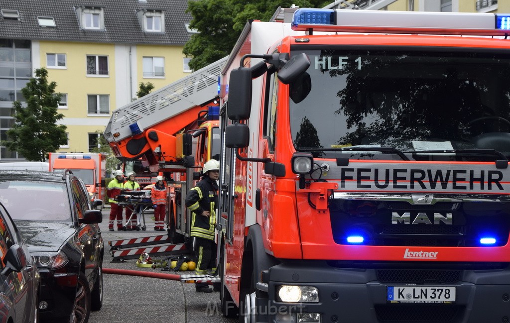 Feuer 1 Koeln Vingst Nobelstr P13.JPG - Miklos Laubert